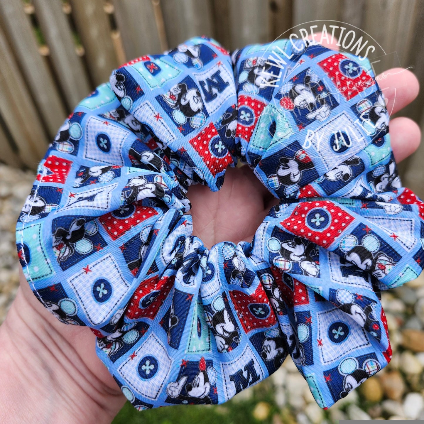Cute and fashionable scrunchies | hair ties