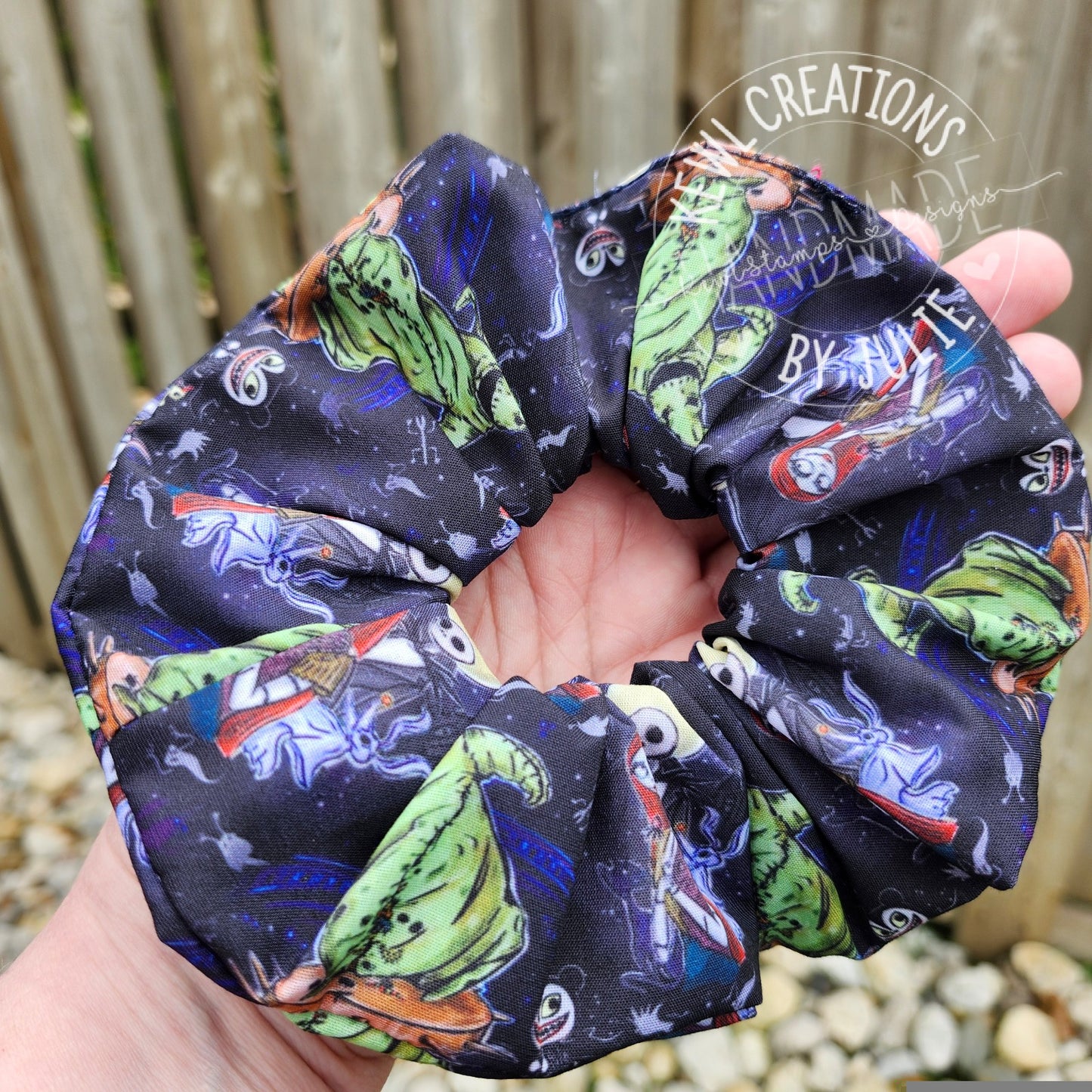 Cute and fashionable scrunchies | hair ties
