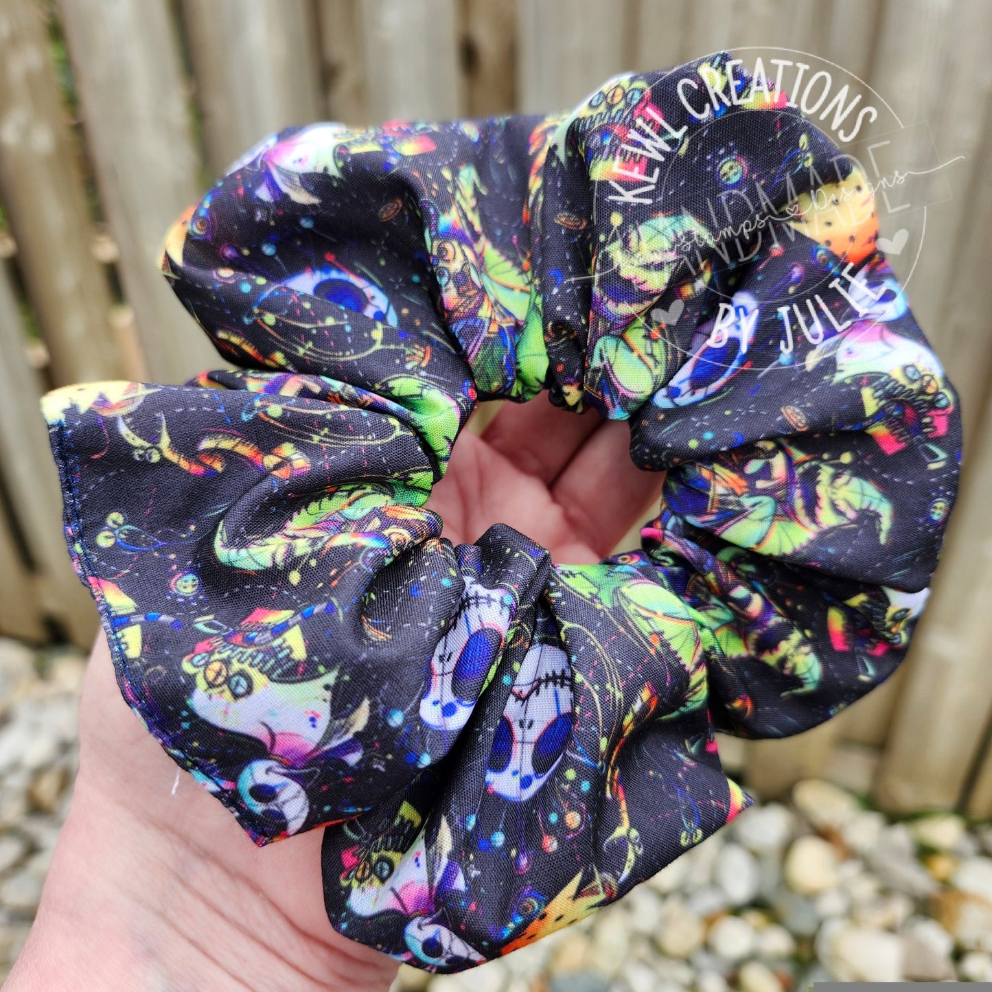 Cute and fashionable scrunchies | hair ties