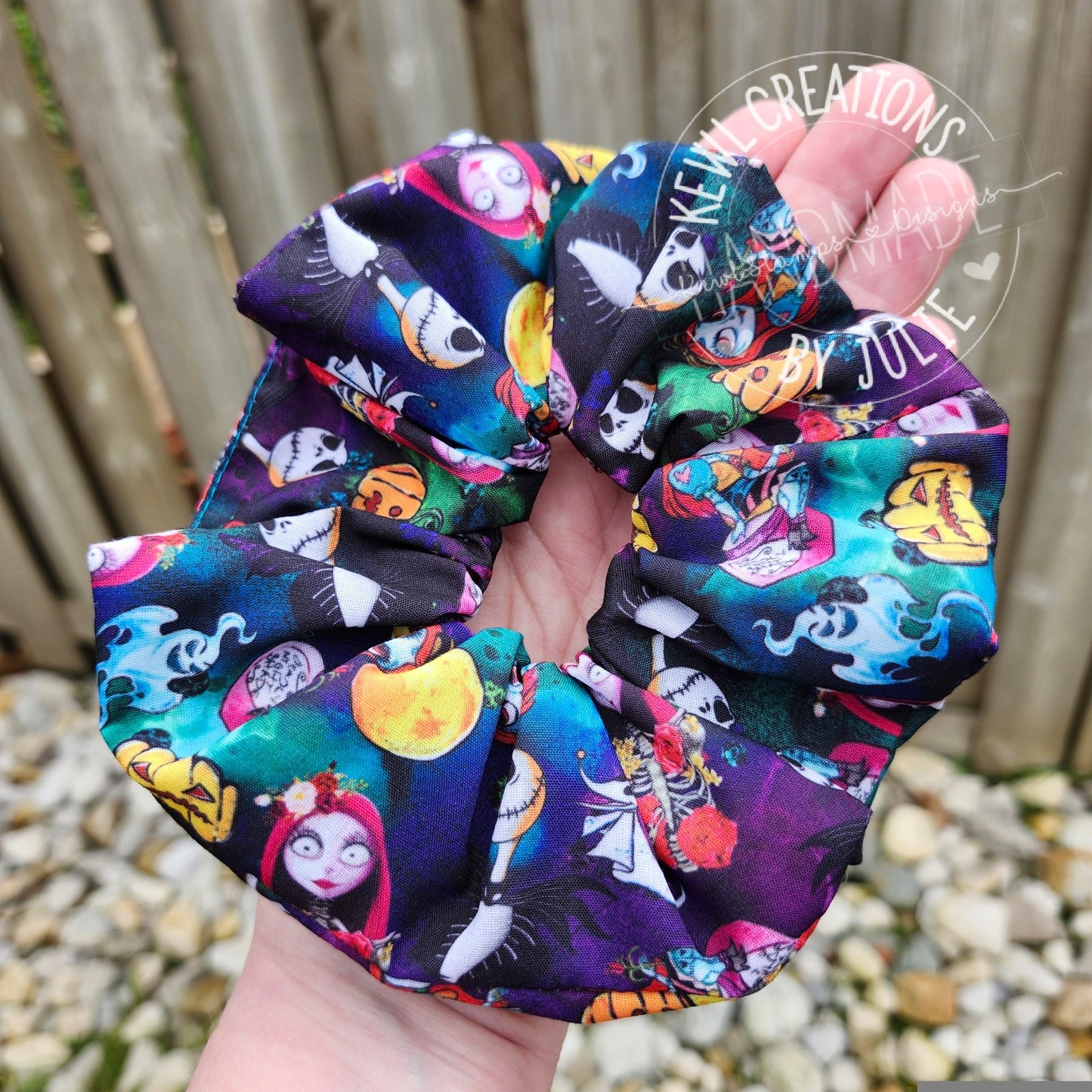 Cute and fashionable scrunchies | hair ties
