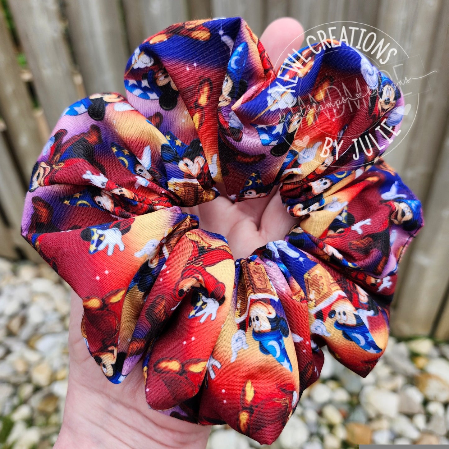 Cute and fashionable scrunchies | hair ties