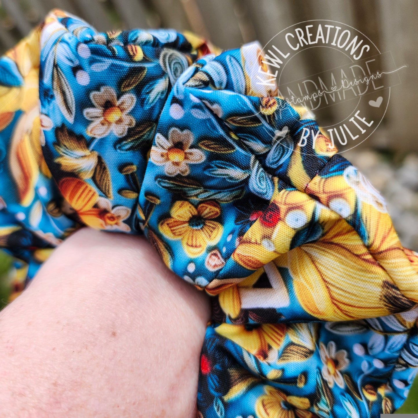 Cute and fashionable scrunchies | hair ties
