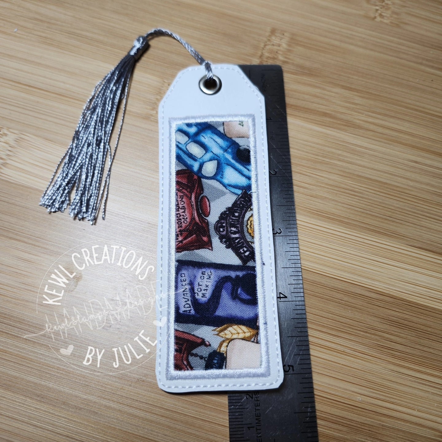 Embroidered Bookmark Appliqué