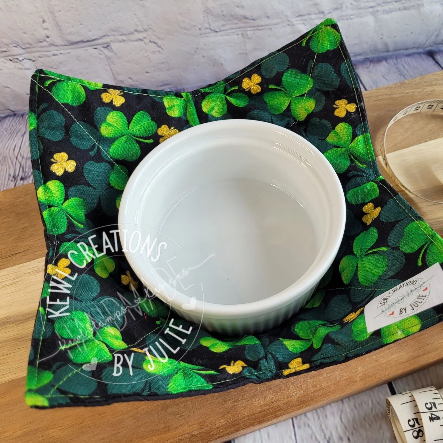 Reversible bowl cozy - Hot Pads - Bowl Holders