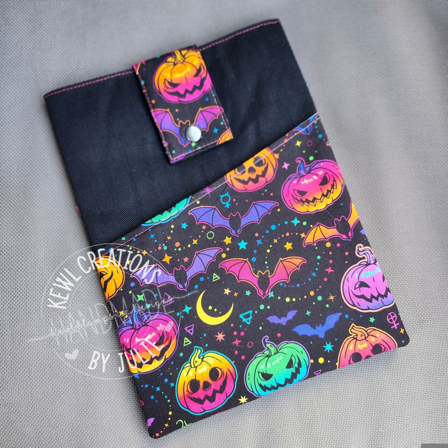 Slip pocket/ Zippered pocket Book pouch / tablet and e reader cover / Book sleeve